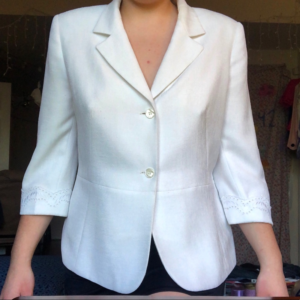 Women’s suit jacket